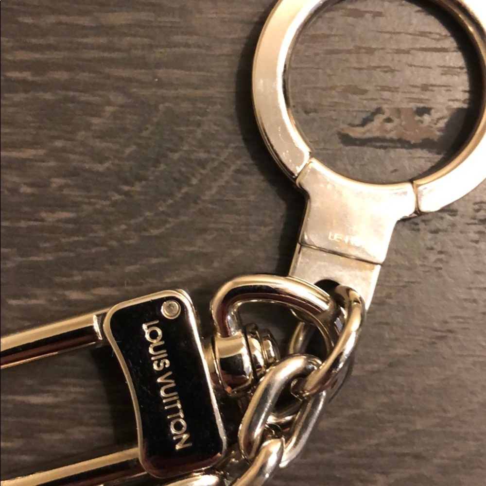 Louis Vuitton Keyring - Picture 7 of 7